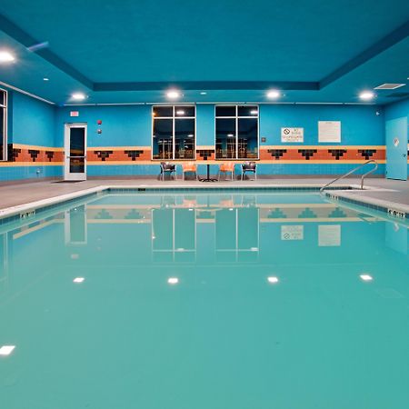 וויליאמסבורג Holiday Inn Hotel & Suites Gateway By Ihg מראה חיצוני תמונה
